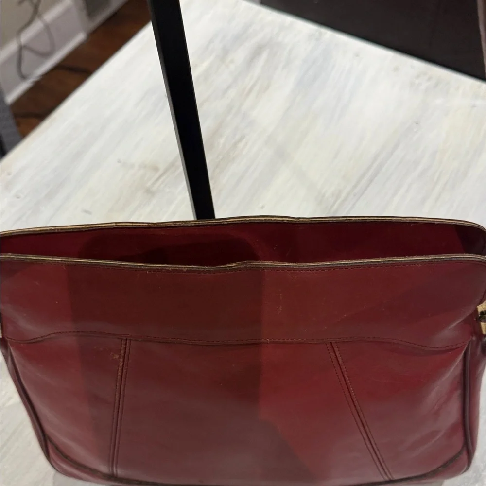 Etienne Aigner Vintage Red Leather Shoulder Bag with Brass Accent - Picture 8 of 14